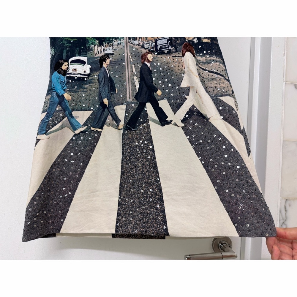 Alice + Olivia x The Beatles Abbey Road Print Mini Dress Embellished Sequin 2 - Picture 12 of 16